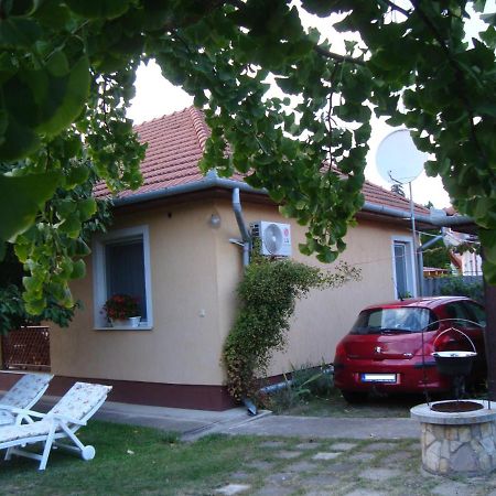 Eliza Vendeghaz Appartement Hajdúszoboszló Buitenkant foto