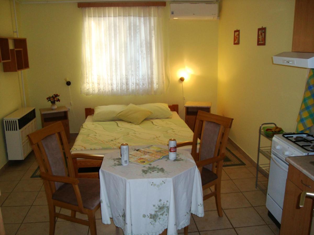 Eliza Vendeghaz Appartement Hajdúszoboszló Buitenkant foto