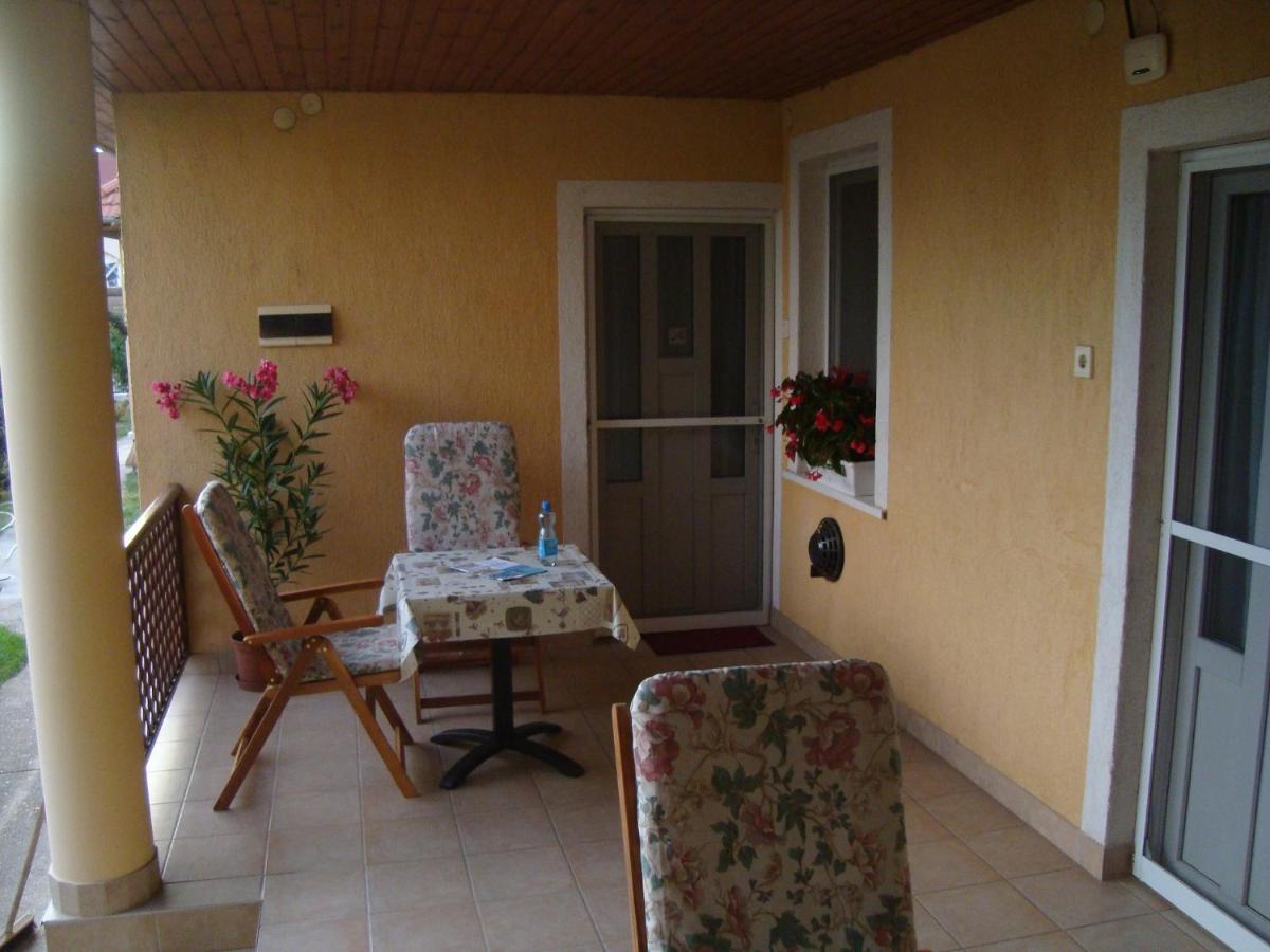 Eliza Vendeghaz Appartement Hajdúszoboszló Buitenkant foto